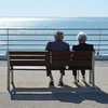 外出自粛のおうち時間と高齢者が抱える問題