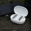 (True Wireless Earbuds Review) HAYLOU W1: Low-cost BA + DD hybrid configuration. Neutral sound balance. aptX Adaptive support.