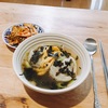 マンドゥトッククッ(餃子とお餅のスープ)(만두떡국)