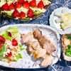 串焼き イチゴのサラダ ほうれん草のお浸しで春メニュー