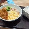 660：大混雑！チーズ牛サラダでほっと一息｜明日はガッツリ飯かも？
