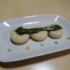 我が家のモグモグタイム　嫁手作りの豆腐を使った抹茶餡白玉　より。