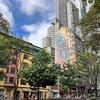 ダラス・フォートワース空港を駆け抜け地球の反対側へ