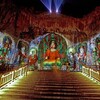 光と仏像に包まれ…ナイトツアーで楽しむ竜門石窟 中国・洛陽市