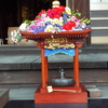 弟子と花御堂を用意する幸せ：5月５日（旧暦４月８日）はお釈迦様の降誕会です。