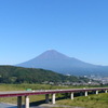 富士山川ＳＡからの雲一つない富士山