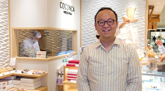 「就職するまで和洋菓子を食べたことがなかった」1万種類以上の和菓子を食べたバイヤーのあくなき探求心