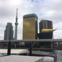 揚げ油に突っ込む拳