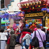 札幌祭り最終日・・今日は早朝の昼上がりだったので、念願の街をねり歩く神輿を見に行った。札幌市民うん十年にして初めて見に行った。