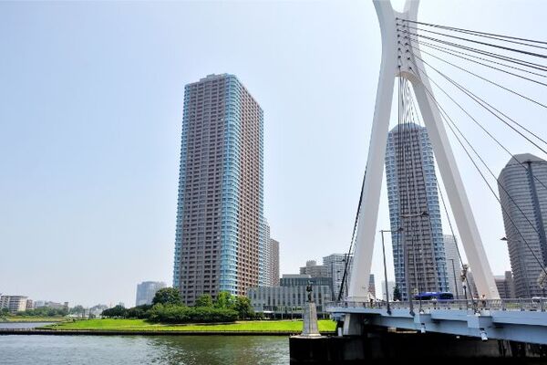 湾岸生活の魅力を知らしめた、隅田川と天空を結ぶタワー