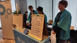 JSConfにプレミアムスポンサーとして協賛し、ブース出展＋スポンサーセッションをしました！