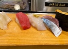 8月12日（火）あかもくの味噌汁、御徒町とろ一の極小シャリ鮨から、鶯谷駅北口前、大弘軒のタンメン