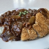 【沼津市】「洋食 千楽 本店」で名物のボリューミーなカツハヤシをいただく
