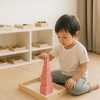 【家庭でできる】モンテッソーリ教育 完全ガイド｜0〜6歳の実践・教具・注意点