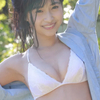 「グラビアができる演歌歌手」望月琉叶のEカップ美乳水着画像【５】