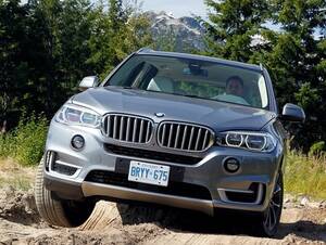 BMWオリジナルの4WDシステム「xDrive」の実力とは？