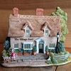 Lilliput　Lane　PIGGY　BANK　2000　L2359