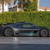アウトパーンを激走するAMG One