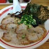 伊勢崎市の光MENJI。豚骨チャーシュー麺プラス替玉2玉。9月26日のRUN記録。