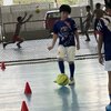 ジョホールバルの地元サッカークラブで練習に励んでいます　マレー語と英語が入り混じっています　Vol.446