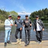 魔裟斗、同級生とのツーリング集合ショット公開「イケオジ」