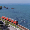 海はすぐそこ：氷見線