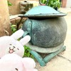 チェンマイだけじゃなくシェムリアップにもあった！ローカルの家の前で見かける”ナゾの鍋”の正体とは？