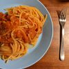 自家製ホールトマトを簡単に手作りしてリトルフォレストのトマトスパゲティを食べる。