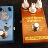 ミニサイズのペダルブランド、Movall Audioの「Firefly MM-03」を「New Sweet Honey Overdrive」と比べて試奏してきました！レポートします。