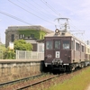 旧畑田変電所の近くでレトロ電車を撮影