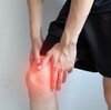 How Carries Out Caresole Circa Knee Job?