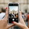 プライバシーを守る！他人の写真に映り込みたくない時の対策7選