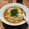 【今週のラーメン４４３８】 三鷹らーめん酒場ＳＡＬ （東京・ＪＲ三鷹） 担々麺 ＋ サッポロ生ビール 黒ラベル 中瓶　〜上品さの中に穏やかな旨辛アピール感！崇高なる和風担々麺！激しくオススメ！