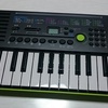 5歳児ゆうゆうとピアノで遊ぶ為に、CASIO SA-46　購入しました　より。    