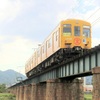 郷東川を渡る　試運転列車しあわせさんこんぴらさん号