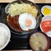 西川口の「あおき食堂」でハンバーグと目玉焼き定食を食べました🍳