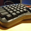 ErgoDox EZキーボードに慣れてきたら普通のキーボードが使えなくなってきた(笑)
