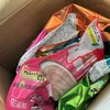 増えていく備蓄品（猫用フード・おやつ）の置き場に困る