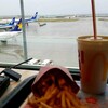 ★那覇空港で念願のマック🍔越し✈★