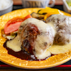 ふわとろデミハンバーグ＋チーズ＝優勝！（魚沼しあわせ和洋食堂 つばめの巣）