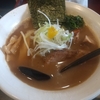 中央林間「麺屋奨 TASUKU」で大盛ラーメンモロヘイヤトッピング！。スッキリしながらも飲み応えあるスープとプリプリ太麺は良い感じ。雑炊セットが旨そうでした。