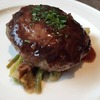 アロッサ 銀座店｜赤ワインとオレンジソースのハンバーグ