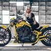 バイク：Thunder Bike「Softail Breakout Silverstone」