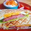 ソーセージエッグホットサンドの作り方【サンドイッチレシピ】