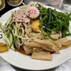 【今週のラーメン５２２１】中華そば みたか（東京・三鷹）冷やし中華 もやし ピーマン 生玉子 ＋ サッポロ赤星 ＋ キリンラガー ＋ ワンタン皿冷やし　〜独創的な麺を王道スタイルで！昭和ノスタルジックが突き抜ける安堵感！みたかの冷や中！