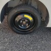 【自動車保険】突然タイヤがパンクしたので、初めて「ソニー損保」のロードサービスを利用してみた！