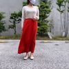 【GUの1290円ボトム】赤いリネンのスカートで元気になれるスタイリング