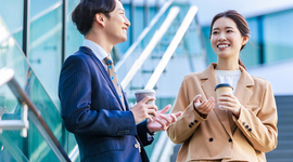 自分の話ばかりする人の特徴は？心理的な原因や職場での対処法を解説