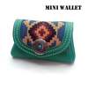 【革小物もセンス】本革 レザー ライダース ミニ ウォレット グリーン 緑色 ネイティブ柄ラグ オルテガ 牛革 コンパクトウォレット  アコーディオン ミニ財布 コインケース 小銭入れ カードケース トラッカーウォレット  かわいいグリーン 緑色の牛革レザーをベースにネイティブ、インディアン柄のラグをあしらったコンパクトウォレット。