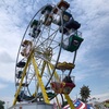 ショッピングモールの駐車場に移動遊園地がやってきた。観覧車に乗ってみました。